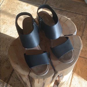 Tom’s Black Leather Majorca Cutout Sandal